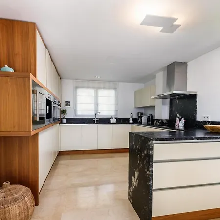 Villa 2550 Lichtdurchflutete In Nova Santa Ponsa